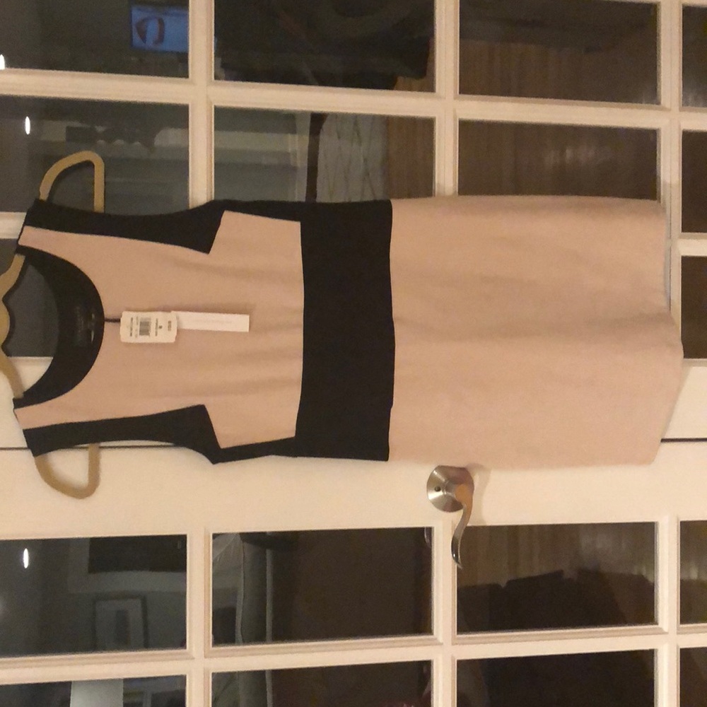 Sleeveless dress